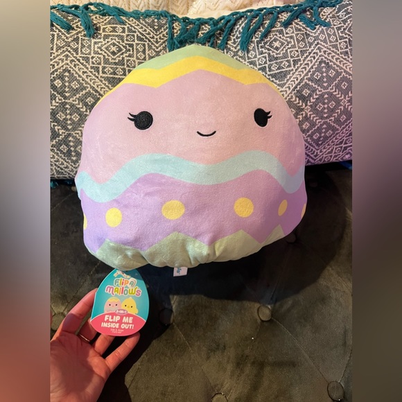 Squishmallows Flip A Mallow Easter Edie & Aimee 12" 2-IN-1 NWT - Picture 6 of 7